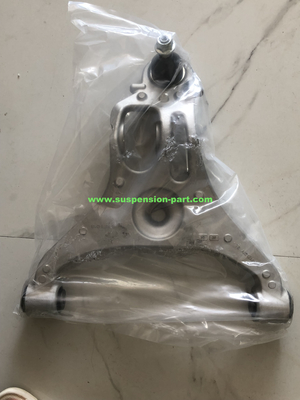 Vorbeugende Wartung Schützen Sie Ihr Auto durch schnelles Ersetzen beschädigter Aufhängungsteile